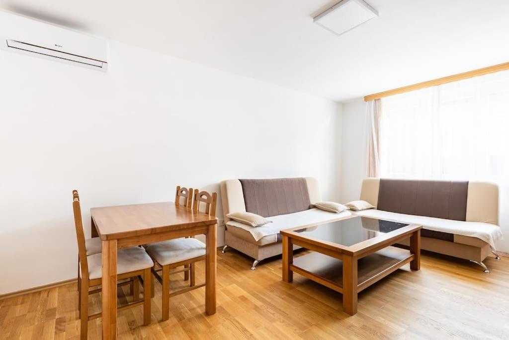 Apartman Dino Saraievo Exterior foto