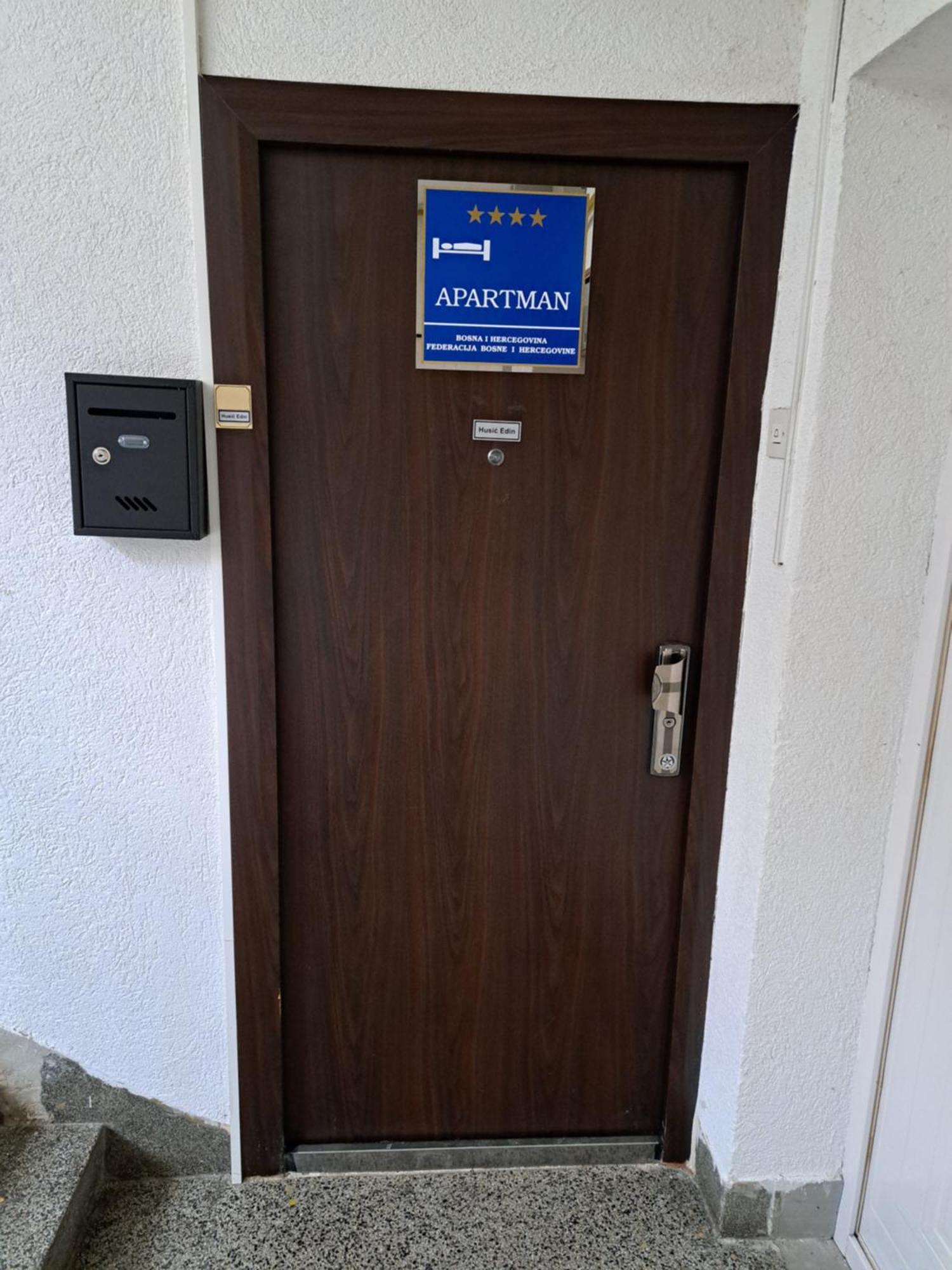 Apartman Dino Saraievo Exterior foto